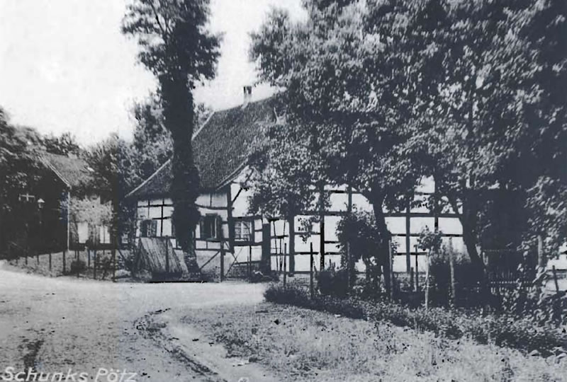 Schelsen, Ecke Hampesweg / Spulstraße -früher Schunks Pötz - um 1920.